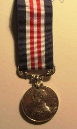 Military Medal - 325387 PTE C. BRYANT. 9/DURH:L