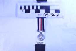 Military Medal - 84 PTE J.W. RIDLEY. 8/DURH.L.I