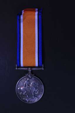 British War Medal (1914-20) - 17377 SJT. R. HOLLIS. DURH.L.I