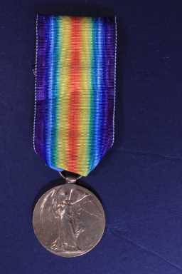 Victory Medal (1914-18) - 1748 PTE. J. MCLEAN. DURH. L.I