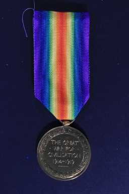 Victory Medal (1914-18) - 6866 PTE. F. GARDNER. DURH.L.I