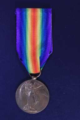 Victory Medal (1914-18) - 65 W.O.CL.2. J. STOKER. DURH.L