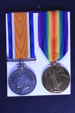 Victory Medal (1914-18) - 22536 PTE. A. TURNER. D. L.I