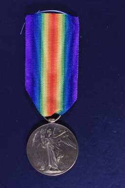 Victory Medal (1914-18) - 22536 PTE. A. TURNER. D. L.I