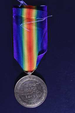 Victory Medal (1914-18) - 19-833 SJT. W. WILSON. DURH.L.