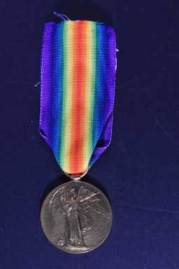 Victory Medal (1914-18) - LIEUT. J.B. JAQUES. R.A.F.