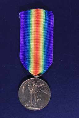 Victory Medal (1914-18) - 9611 W.O.CL.2. J. FURNESS. DUR