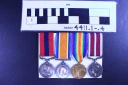 Victory Medal (1914-18) - 8-6093 W.O.CL.2. J. HUGHES. DU