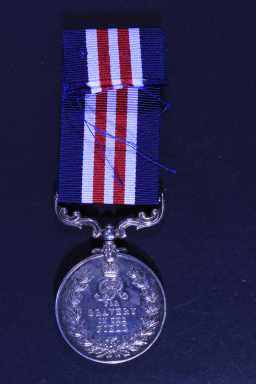 Military Medal - 20-1068 PTE J. HARRIS. 20/DURH