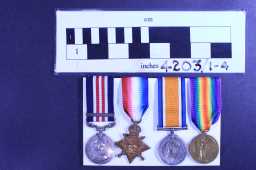 Military Medal - 18-584 PTE. T. REAVLEY. 19/DUR