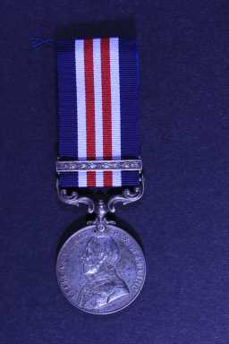 Military Medal - 18-584 PTE. T. REAVLEY. 19/DUR