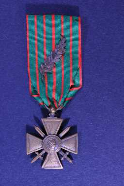 Croix De Guerre (France) - MAJOR F.G. MAUGHAN