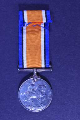 British War Medal (1914-20) - 5155 PTE. E.W. GURR. DURH.L.I.