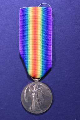 Victory Medal (1914-18) - 10721 A.W.O.CL.2. J.W. TUGBY. 