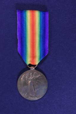 Victory Medal (1914-18) - 2612 PTE. J.W. HOLLAND. D.L.I