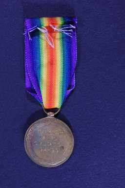 Victory Medal (1914-18) - 2612 PTE. J.W. HOLLAND. D.L.I