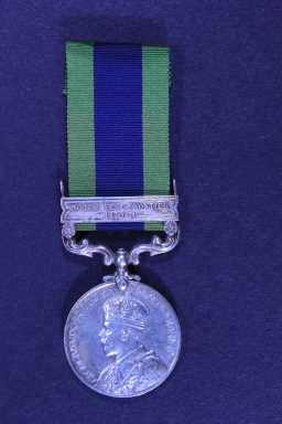 Egypt Medal (1882-1889) - 2083. PTE T. DODDS. 2/DURH:L.I