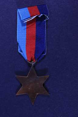 1939-45 Star - (4447125 PTE) J.B. MCROY (UNNA