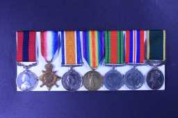Victory Medal (1914-18) - 18-918 SJT. W. BARKER. DURH.L.