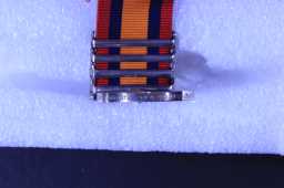 Queen's South Africa (1899-02) - 22323 LCE CPL E. BORROW. 69TH 