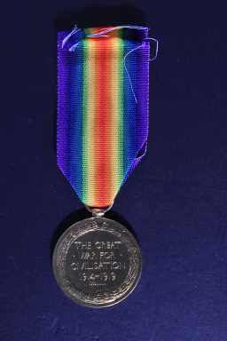 Victory Medal (1914-18) - 22257 PTE. J.H:L. HUNTER. DURH
