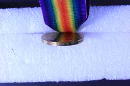 Victory Medal (1914-18) - 22257 PTE. J.H:L. HUNTER. DURH