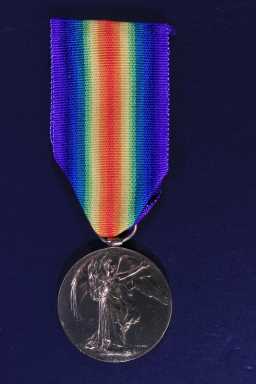 Victory Medal (1914-18) - 32276 PTE. W.H. WILSON. DURH.L