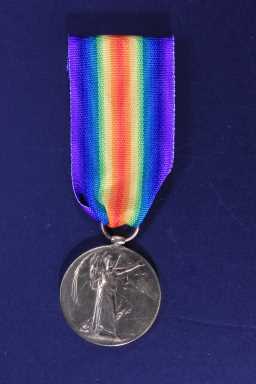 Victory Medal (1914-18) - 22-1014 SJT. J.T. WOODRUFF. 