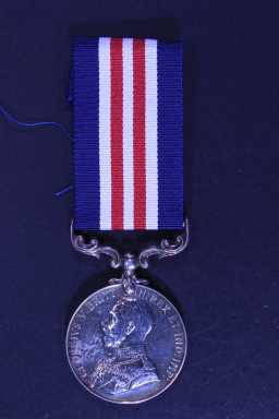 Military Medal - 20-1068 PTE J. HARRIS. 20/DURH