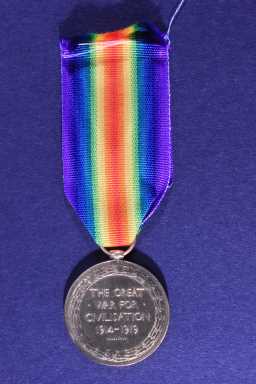 Victory Medal (1914-18) - 24817 PTE. R.W. HUNT. DURH.L.I
