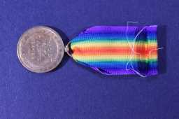 Victory Medal (1914-18) - 9-1166 PTE. G. BELL. DURH. L.I