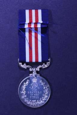 Military Medal - 32674 PTE J.J. BLOOMFIELD. 10/