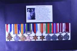 Africa Star (1940-43) - 10644 SGT. F.L. KING. (UNNAMED