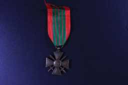 Croix De Guerre (France) - 4037156 WO2 J. BEDFORD 