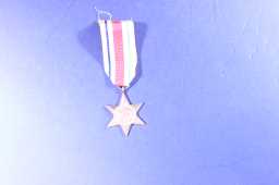 Africa Star (1940-43) - 4445639 W O CL1 R ARMSTRONG