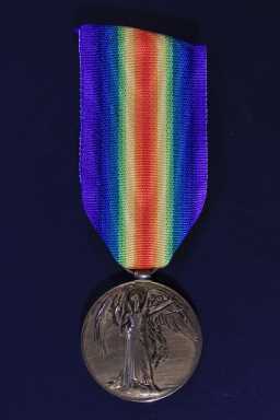 Victory Medal (1914-18) - 6-1319 W.O.CL.2. G. PERRY. DUR