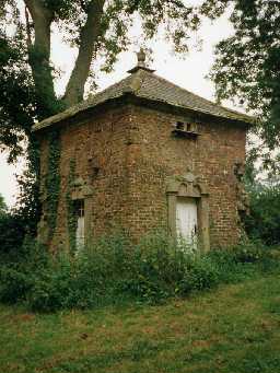 Garden house at Wester Hall, Humshaugh. Photo by Northumberland County Council.