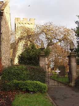 Gate Piers west of Church of St Margaret, Tanfield © DCC 2007