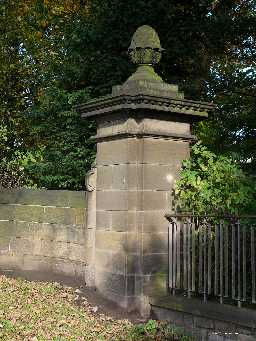 Gate Piers NW of County Hall, Durham 2005
