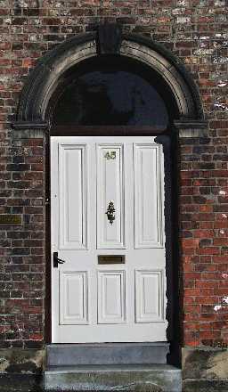 45 South Street, Durham - door detail 2000