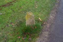 Boundary Stone, Shincliffe Rd, Houghall, Durham © DCC 2005