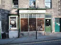 7 The Bank, - Shop Frontage  © DCC 2002