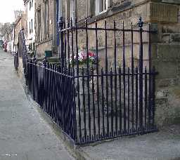 Thorngate House, restored Railings  © DCC 2006