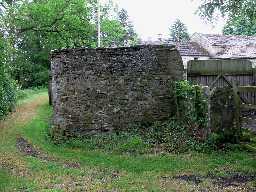 Garden Walls at Eastwood Hall 2007