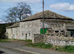 West End Farm Barn & attached range of Byres © DCC 2002