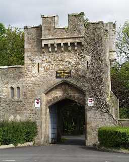South Lodge - gateway detail,  Witton Castle   © DCC 2004