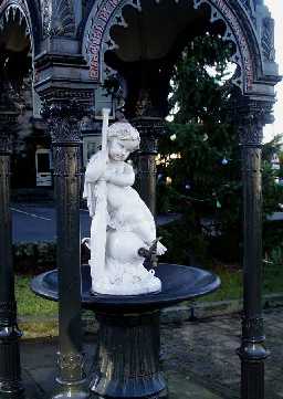 Bainbridge Memorial Fountain - detail © DCC 2002