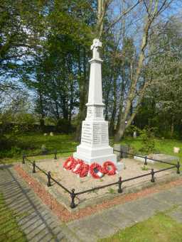 Front andn right side of War Memorial Cross, Church Lane, Hunwick 2016