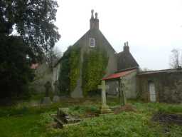 End view of St James' Church 2016