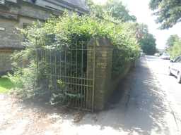 Gate of the Church of St. Barnabas 2016